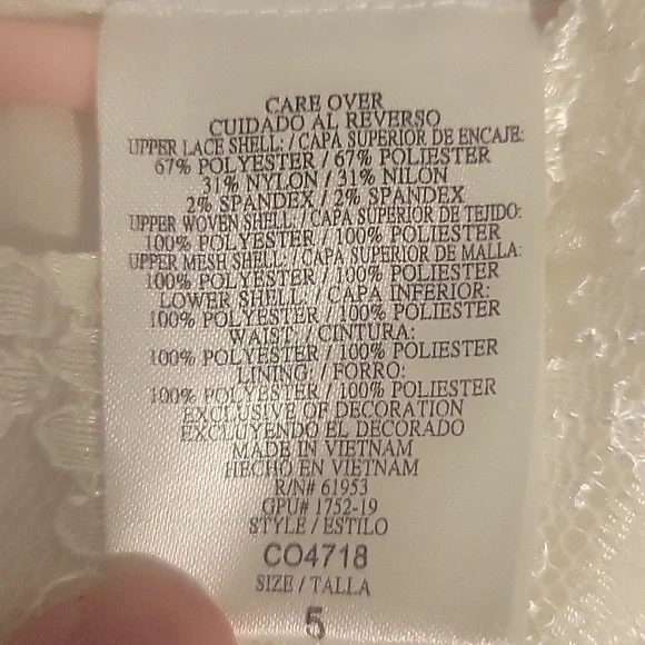 Beautiful white dress - Picture 8 of 8